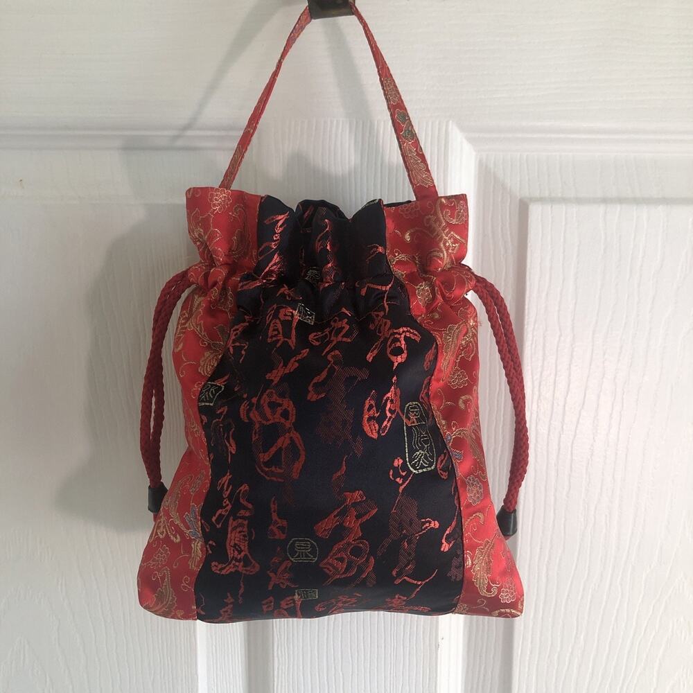 Traditional Chinese drawstring pouch silk Brocade fabric Satchel gift mala bag